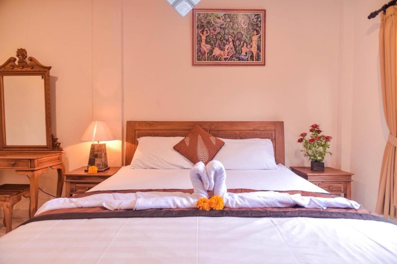 Kamar Suci House Hotel Ubud  Exterior photo
