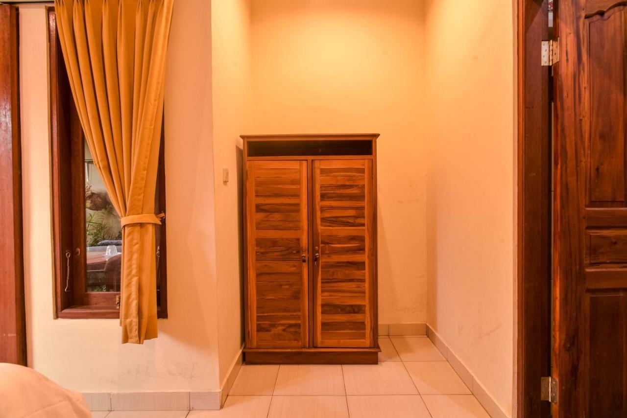 Kamar Suci House Hotel Ubud  Exterior photo