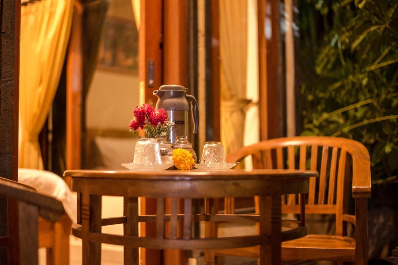 Kamar Suci House Hotel Ubud  Exterior photo